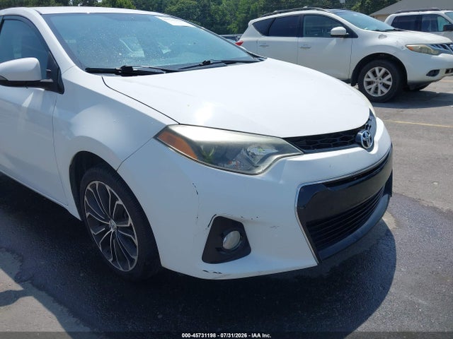 45731198 :رقم المزاد ، 2T1BURHE3FC372612 vin ، 2015 Toyota Corolla S Plus مزاد بيع