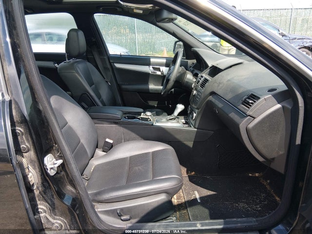 45731230 :رقم المزاد ، WDDGF54X29R063634 vin ، 2009 Mercedes-benz C 300 Sport مزاد بيع