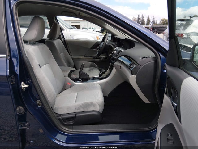 45731233 :رقم المزاد ، 1HGCR2F38HA166239 vin ، 2017 Honda Accord Lx مزاد بيع