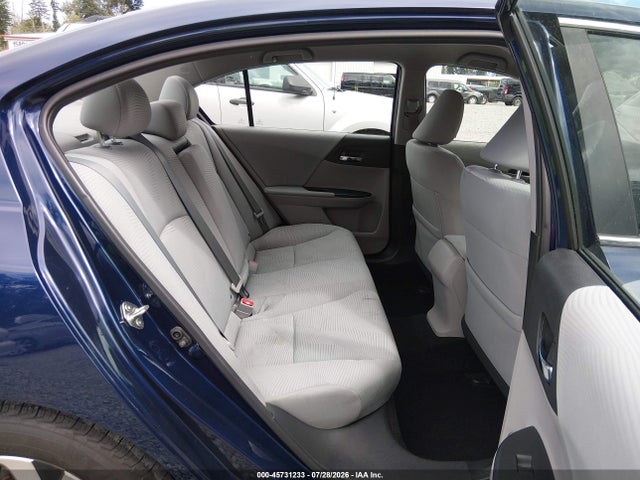 45731233 :رقم المزاد ، 1HGCR2F38HA166239 vin ، 2017 Honda Accord Lx مزاد بيع
