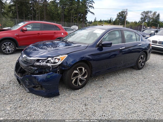 45731233 :رقم المزاد ، 1HGCR2F38HA166239 vin ، 2017 Honda Accord Lx مزاد بيع