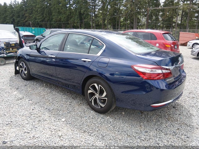 45731233 :رقم المزاد ، 1HGCR2F38HA166239 vin ، 2017 Honda Accord Lx مزاد بيع
