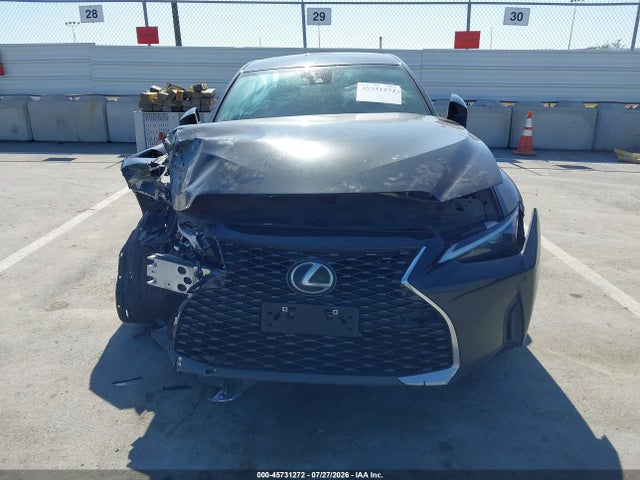 45731272 :رقم المزاد ، JTHCA1D22M5114858 vin ، 2021 Lexus Is 300 مزاد بيع