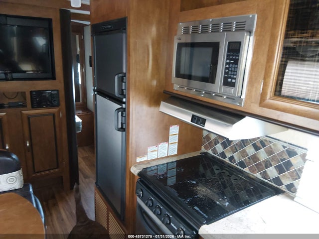 Продаж на аукціоні авто 2016 Forest River Vibe Branded 221rbs Travel Trailer, vin: 4X4TVBX22G4105699, номер лоту: 45731275