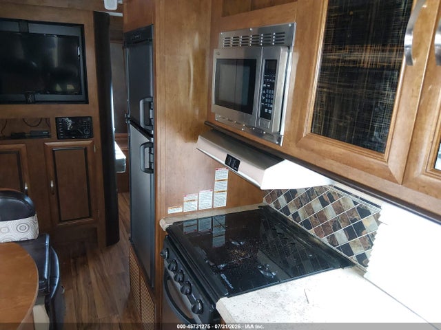 Продаж на аукціоні авто 2016 Forest River Vibe Branded 221rbs Travel Trailer, vin: 4X4TVBX22G4105699, номер лоту: 45731275