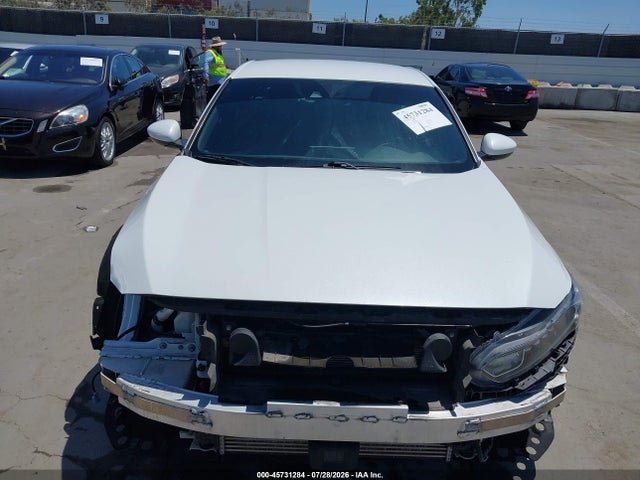 Продаж на аукціоні авто 2018 Honda Accord Sport, vin: 1HGCV1F32JA067296, номер лоту: 45731284