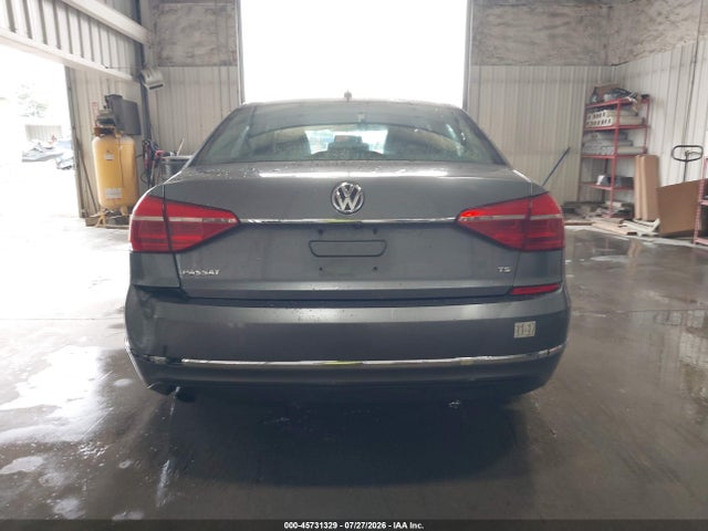 1VWAT7A3XGC003474 Volkswagen Passat 1.8t S