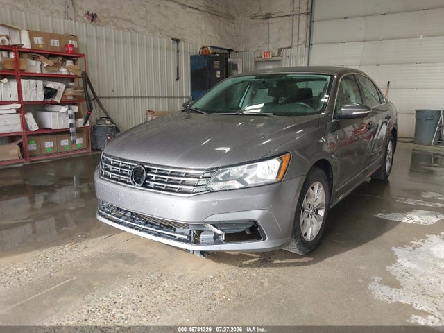 1VWAT7A3XGC003474 Volkswagen Passat 1.8t S