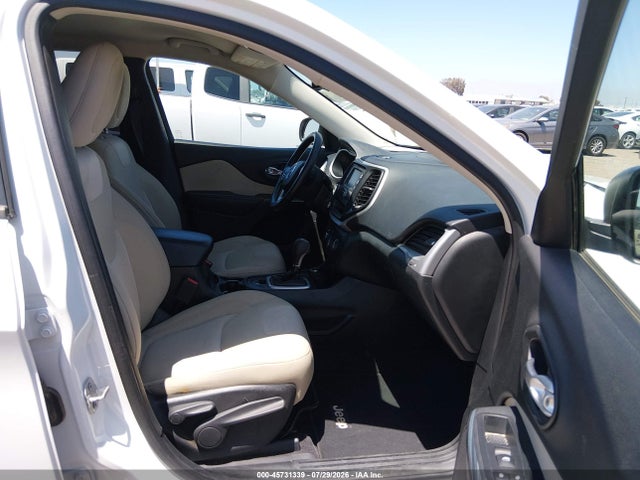 1C4PJMAB0GW343529 Jeep Cherokee Sport