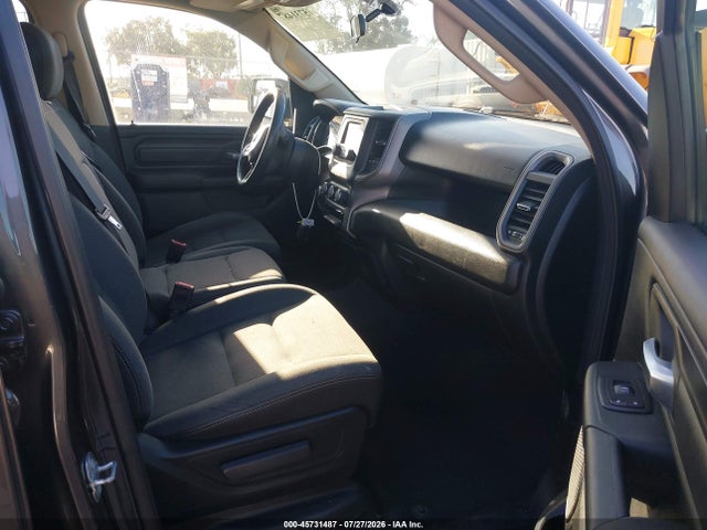 45731487 :رقم المزاد ، 1C6RREGT6KN558247 vin ، 2019 Ram 1500 Tradesman  4x2 5'7 Box مزاد بيع
