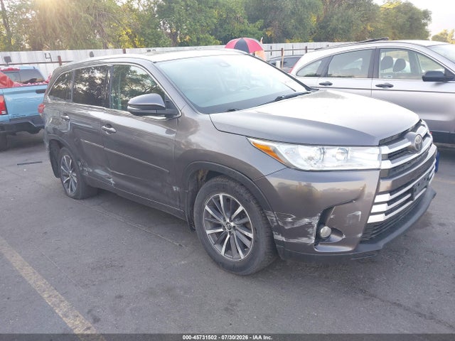 Aukcja sprzedaży 2017 Toyota Highlander Xle, vin: 5TDJZRFH9HS425155, numer aukcji: 45731502