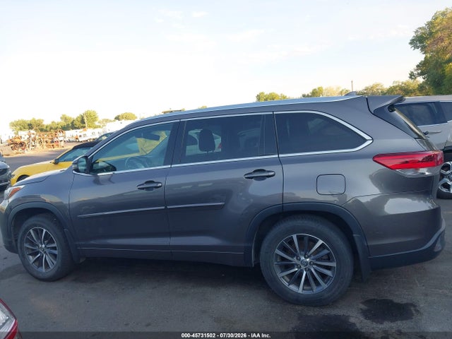 Aukcja sprzedaży 2017 Toyota Highlander Xle, vin: 5TDJZRFH9HS425155, numer aukcji: 45731502