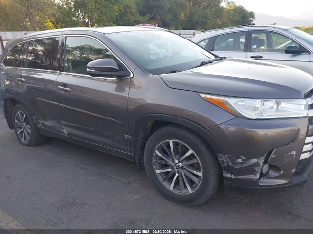Aukcja sprzedaży 2017 Toyota Highlander Xle, vin: 5TDJZRFH9HS425155, numer aukcji: 45731502