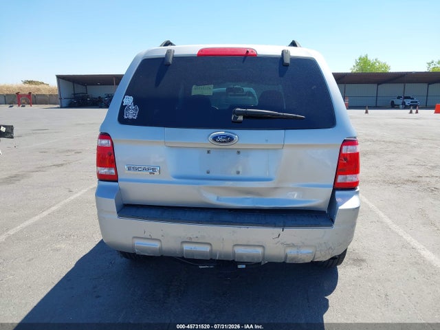45731520 :رقم المزاد ، 1FMCU03118KC65334 vin ، 2008 Ford Escape Xlt مزاد بيع