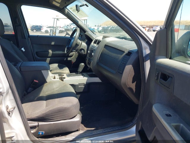 45731520 :رقم المزاد ، 1FMCU03118KC65334 vin ، 2008 Ford Escape Xlt مزاد بيع