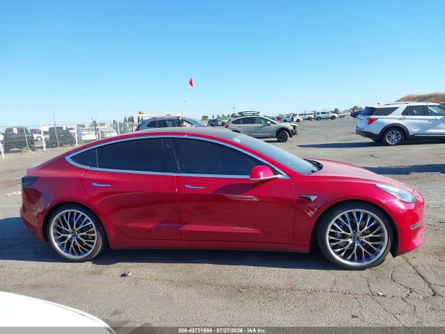 Продажа на аукционе авто 2018 Tesla Model 3 Long Range/mid Range, vin: 5YJ3E1EA4JF047041, номер лота: 45731586