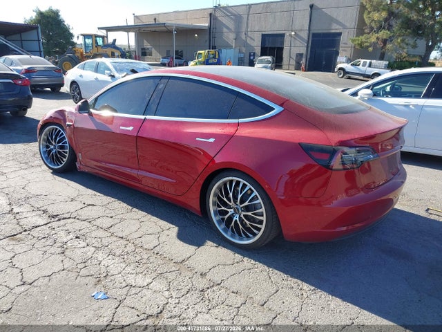 Продажа на аукционе авто 2018 Tesla Model 3 Long Range/mid Range, vin: 5YJ3E1EA4JF047041, номер лота: 45731586
