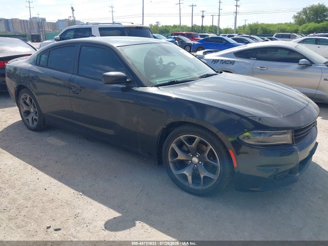 2015 Dodge Charger Sxt მანქანა იყიდება აუქციონზე, vin: 2C3CDXHG8FH800498, აუქციონის ნომერი: 45731633