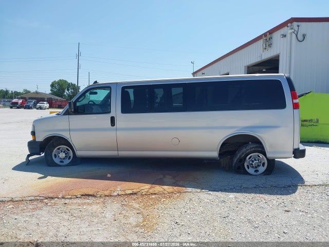 1GAZGNFPXL1256755 Chevrolet Express Passenger Rwd 3500 Extended Wheelbase Ls