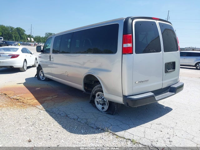 1GAZGNFPXL1256755 Chevrolet Express Passenger Rwd 3500 Extended Wheelbase Ls