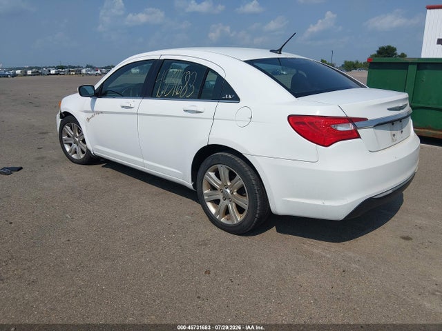 Aukcja sprzedaży 2013 Chrysler 200 Lx, vin: 1C3CCBAB5DN686887, numer aukcji: 45731683