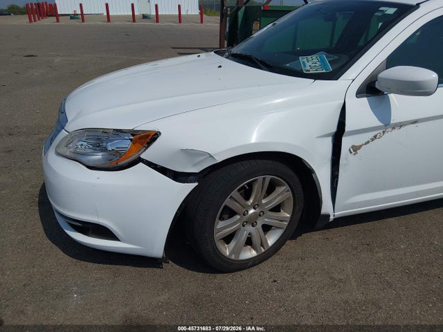 Aukcja sprzedaży 2013 Chrysler 200 Lx, vin: 1C3CCBAB5DN686887, numer aukcji: 45731683