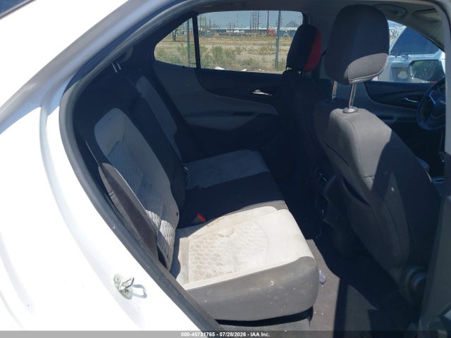 2GNAXKEXXJ6230775 Chevrolet EQUINOX LT