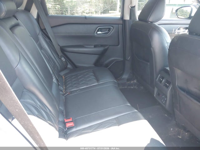 45731774 :رقم المزاد ، JN8AT3DD1MW303581 vin ، 2021 Nissan Rogue Platinum Intelligent Awd مزاد بيع