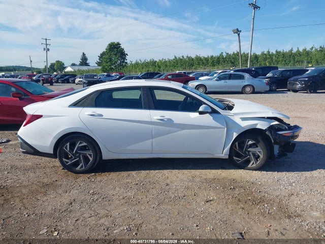 Продажа на аукционе авто 2025 Hyundai Elantra Limited, vin: KMHLP4DG5SU902593, номер лота: 45731798
