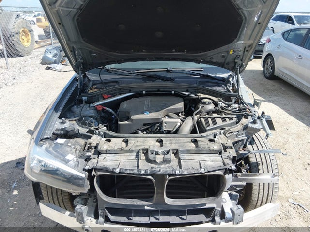 45731811 :رقم المزاد ، 5UXWZ7C36H0X42136 vin ، 2017 Bmw X3 Sdrive28i مزاد بيع