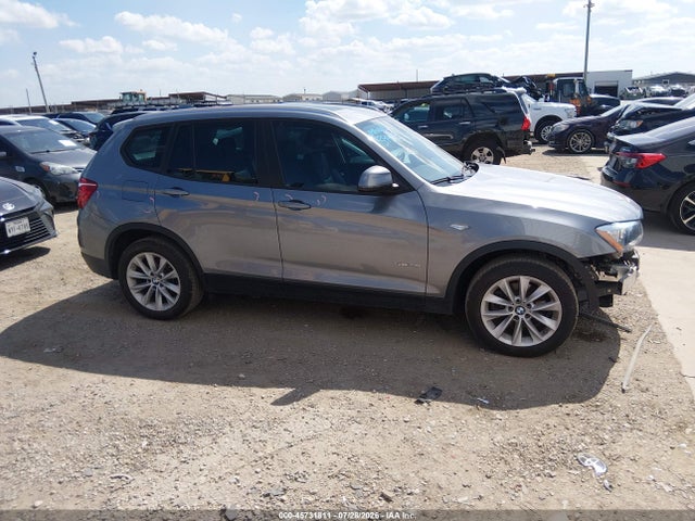 45731811 :رقم المزاد ، 5UXWZ7C36H0X42136 vin ، 2017 Bmw X3 Sdrive28i مزاد بيع
