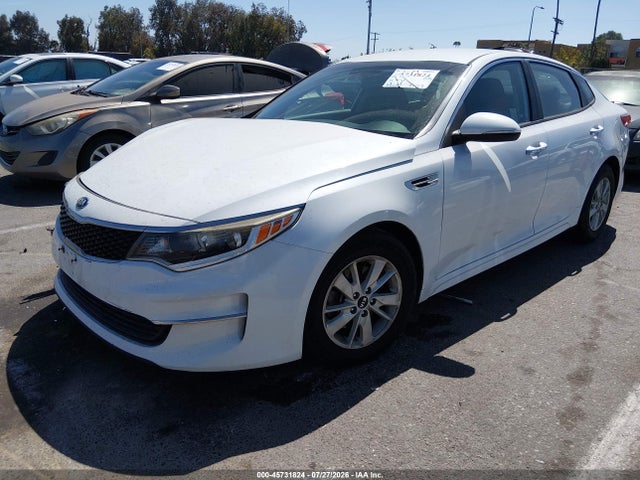 KIA Optima Lx 2017 5XXGT4L33HG141481 Image 2