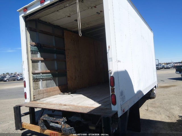 45731850 :رقم المزاد ، JALC4B14217000278 vin ، 2001 Isuzu Npr مزاد بيع