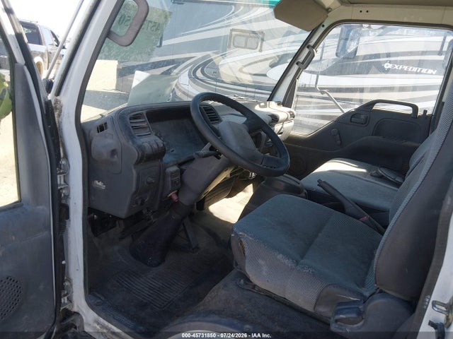45731850 :رقم المزاد ، JALC4B14217000278 vin ، 2001 Isuzu Npr مزاد بيع