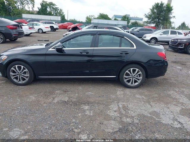 WDDWF4KB9JR403251 Mercedes-Benz C 300 4matic