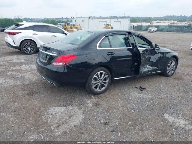 WDDWF4KB9JR403251 Mercedes-Benz C 300 4matic