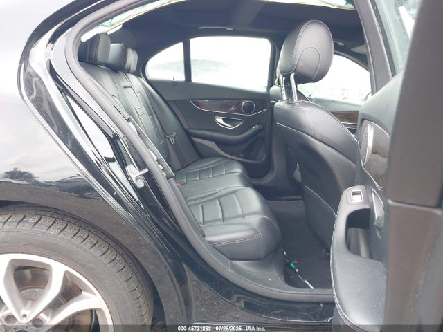 WDDWF4KB9JR403251 Mercedes-Benz C 300 4matic