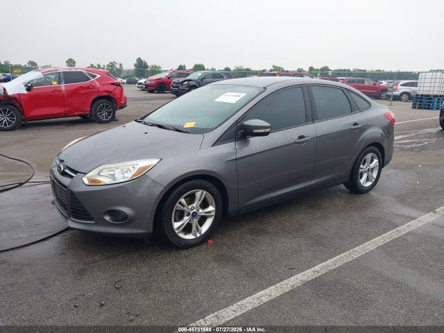 Ford FOCUS SE 2014 1FADP3F24EL182370 Image 2