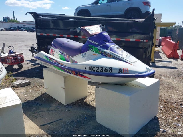 45731900 :رقم المزاد ، KAW40128J394 vin ، 1994 Kawasaki Jet Ski 750 مزاد بيع