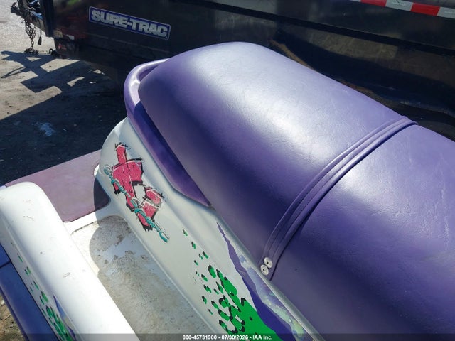 45731900 :رقم المزاد ، KAW40128J394 vin ، 1994 Kawasaki Jet Ski 750 مزاد بيع