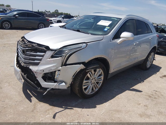 45731913 :رقم المزاد ، 1GYKNERS8JZ213698 vin ، 2018 Cadillac Xt5 Premium Luxury مزاد بيع