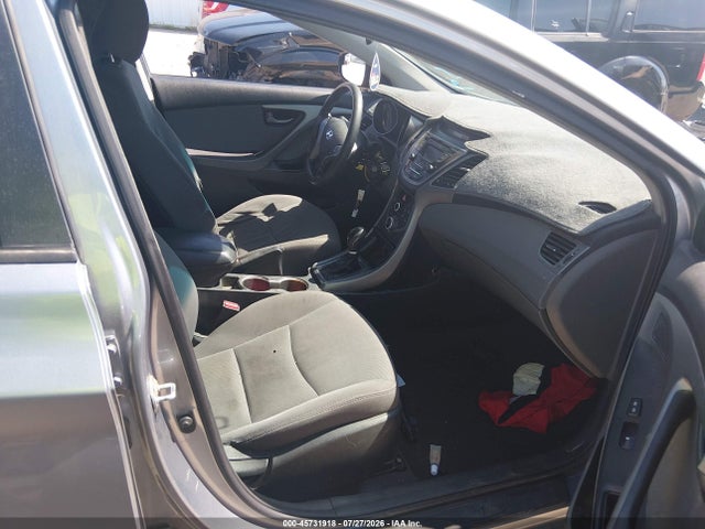 45731918 :رقم المزاد ، 5NPDH4AE3FH649864 vin ، 2015 Hyundai Elantra Se مزاد بيع