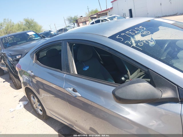 45731918 :رقم المزاد ، 5NPDH4AE3FH649864 vin ، 2015 Hyundai Elantra Se مزاد بيع