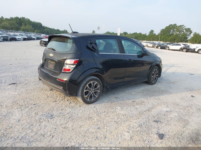 45731982 :رقم المزاد ، 1G1JD6SH6H4121692 vin ، 2017 Chevrolet Sonic Lt Auto مزاد بيع