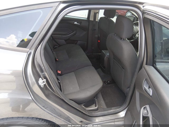 Ford FOCUS SE 2015 1FADP3K26FL360786 Image 8