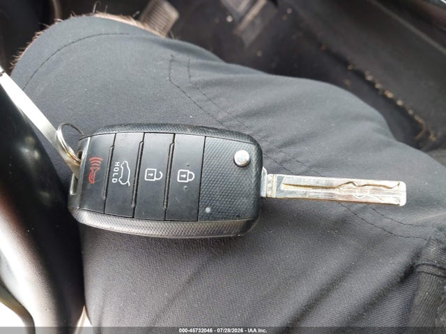 Продажа на аукционе авто 2015 Kia Sorento Lx, vin: 5XYKTCA64FG585950, номер лота: 45732046