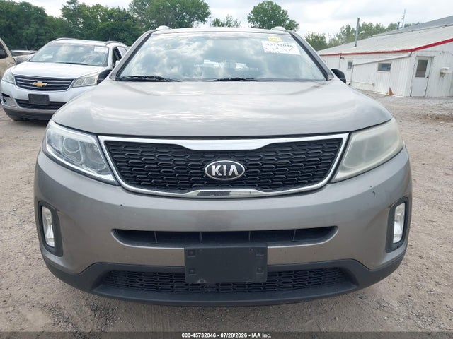 Продажа на аукционе авто 2015 Kia Sorento Lx, vin: 5XYKTCA64FG585950, номер лота: 45732046