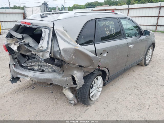 Продажа на аукционе авто 2015 Kia Sorento Lx, vin: 5XYKTCA64FG585950, номер лота: 45732046