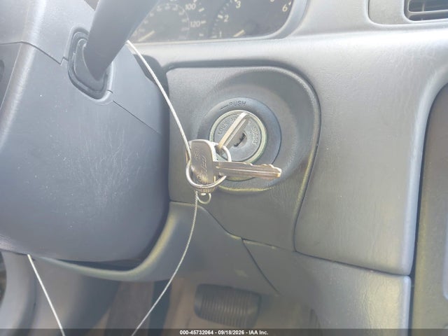 2001 Toyota Camry Ce მანქანა იყიდება აუქციონზე, vin: 4T1BG22K41U841873, აუქციონის ნომერი: 45732064