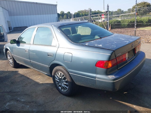 2001 Toyota Camry Ce მანქანა იყიდება აუქციონზე, vin: 4T1BG22K41U841873, აუქციონის ნომერი: 45732064